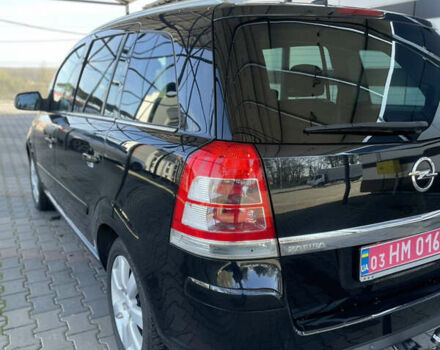 Черный Опель Зафира, объемом двигателя 1.7 л и пробегом 227 тыс. км за 8900 $, фото 9 на Automoto.ua