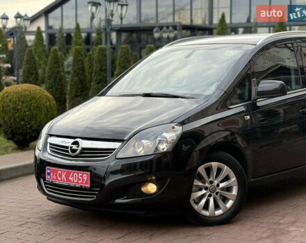Опель Зафира 2014 в Стрые на Automoto.ua Черный Опель Зафира, объемом двигателя 1.7 л и пробегом 232 тыс. км за 8450 $, фото 7 на Automoto.ua