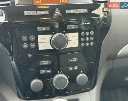 Опель Зафира 2014 в Стрые на Automoto.ua Черный Опель Зафира, объемом двигателя 1.7 л и пробегом 232 тыс. км за 8450 $, фото 45 на Automoto.ua