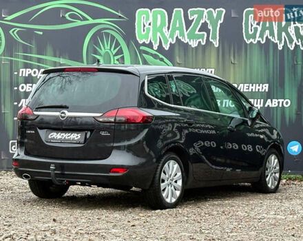 Черный Опель Зафира, объемом двигателя 2 л и пробегом 253 тыс. км за 11000 $, фото 5 на Automoto.ua