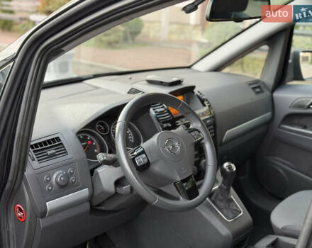 Опель Зафира 2014 в Стрые на Automoto.ua Черный Опель Зафира, объемом двигателя 1.7 л и пробегом 232 тыс. км за 8450 $, фото 3 на Automoto.ua