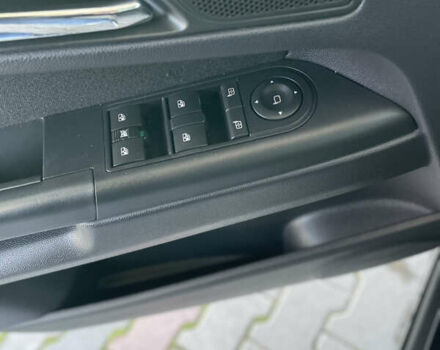 Черный Опель Зафира, объемом двигателя 1.7 л и пробегом 227 тыс. км за 8900 $, фото 22 на Automoto.ua