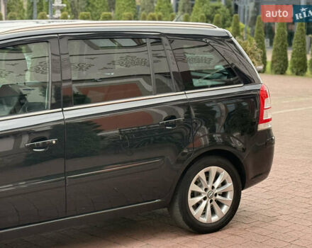 Опель Зафира 2014 в Стрые на Automoto.ua Черный Опель Зафира, объемом двигателя 1.7 л и пробегом 232 тыс. км за 8450 $, фото 9 на Automoto.ua