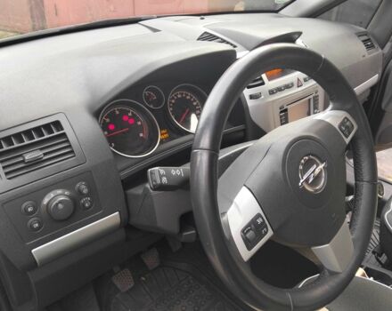 Чорний Опель Зафіра, об'ємом двигуна 1.7 л та пробігом 223 тис. км за 9200 $, фото 4 на Automoto.ua