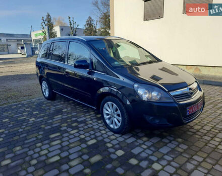 Черный Опель Зафира, объемом двигателя 1.7 л и пробегом 163 тыс. км за 9600 $, фото 10 на Automoto.ua