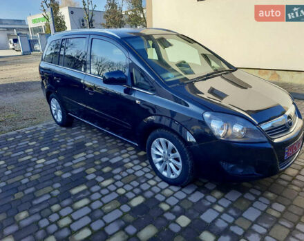 Черный Опель Зафира, объемом двигателя 1.7 л и пробегом 163 тыс. км за 9600 $, фото 1 на Automoto.ua