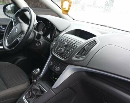 Черный Опель Зафира, объемом двигателя 2 л и пробегом 185 тыс. км за 11500 $, фото 12 на Automoto.ua