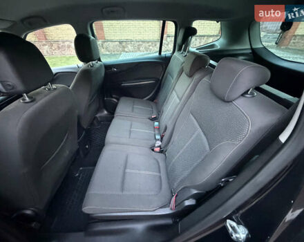 Черный Опель Зафира, объемом двигателя 1.6 л и пробегом 215 тыс. км за 9399 $, фото 23 на Automoto.ua