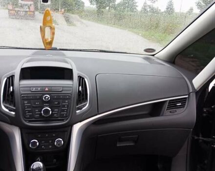 Черный Опель Зафира, объемом двигателя 2 л и пробегом 185 тыс. км за 11500 $, фото 14 на Automoto.ua