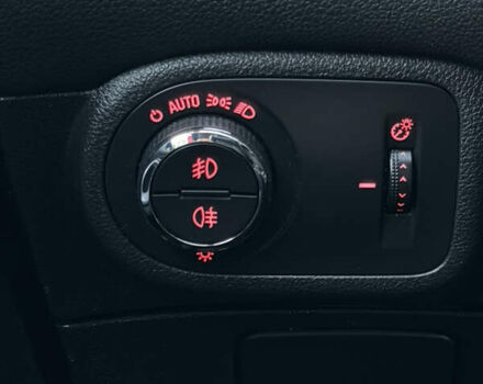 Черный Опель Зафира, объемом двигателя 1.6 л и пробегом 215 тыс. км за 9399 $, фото 32 на Automoto.ua