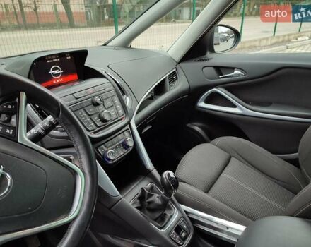 Черный Опель Зафира, объемом двигателя 1.6 л и пробегом 152 тыс. км за 12150 $, фото 5 на Automoto.ua