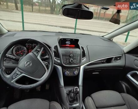 Черный Опель Зафира, объемом двигателя 1.6 л и пробегом 152 тыс. км за 12150 $, фото 8 на Automoto.ua