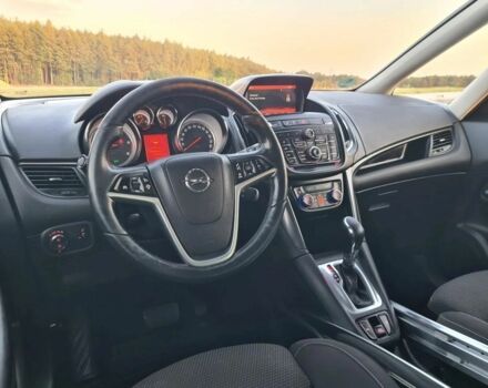 Чорний Опель Зафіра, об'ємом двигуна 2 л та пробігом 134 тис. км за 8500 $, фото 12 на Automoto.ua