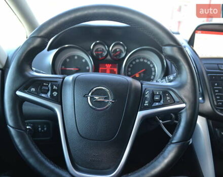 Черный Опель Зафира, объемом двигателя 1.96 л и пробегом 165 тыс. км за 13200 $, фото 32 на Automoto.ua