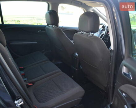 Черный Опель Зафира, объемом двигателя 1.96 л и пробегом 165 тыс. км за 13200 $, фото 28 на Automoto.ua