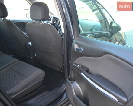 Черный Опель Зафира, объемом двигателя 1.96 л и пробегом 165 тыс. км за 13200 $, фото 29 на Automoto.ua