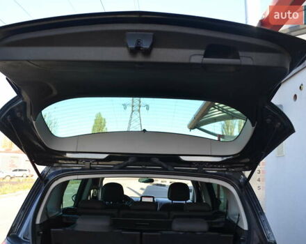 Черный Опель Зафира, объемом двигателя 1.96 л и пробегом 165 тыс. км за 13200 $, фото 25 на Automoto.ua