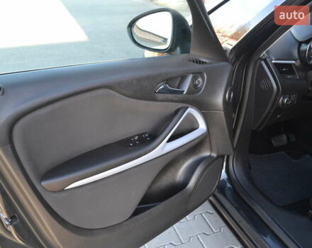 Черный Опель Зафира, объемом двигателя 1.96 л и пробегом 165 тыс. км за 13200 $, фото 19 на Automoto.ua