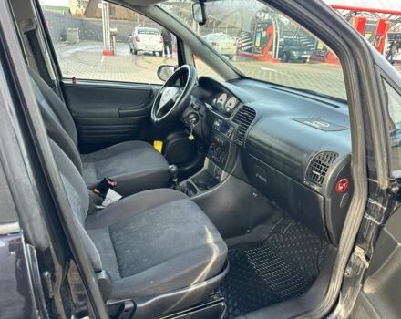 Чорний Опель Зафіра, об'ємом двигуна 2 л та пробігом 200 тис. км за 3900 $, фото 12 на Automoto.ua