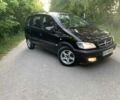 Черный Опель Зафира, объемом двигателя 2 л и пробегом 300 тыс. км за 4000 $, фото 1 на Automoto.ua