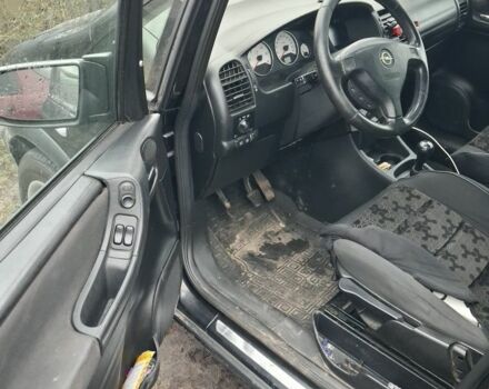 Черный Опель Зафира, объемом двигателя 0 л и пробегом 290 тыс. км за 1100 $, фото 5 на Automoto.ua