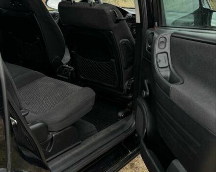 Черный Опель Зафира, объемом двигателя 2 л и пробегом 370 тыс. км за 3800 $, фото 5 на Automoto.ua