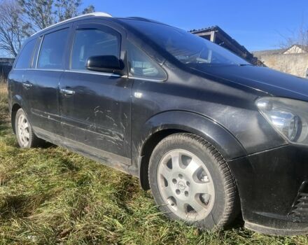 Черный Опель Зафира, объемом двигателя 0 л и пробегом 374 тыс. км за 2550 $, фото 1 на Automoto.ua