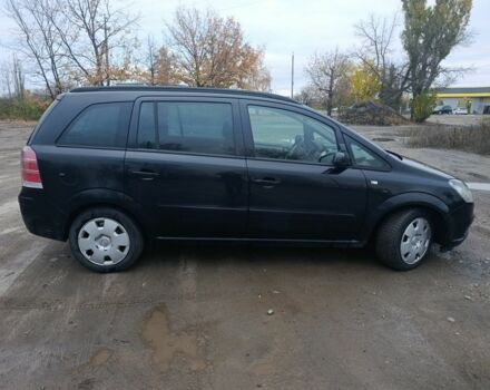 Черный Опель Зафира, объемом двигателя 1.9 л и пробегом 370 тыс. км за 2700 $, фото 5 на Automoto.ua