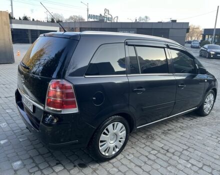 Черный Опель Зафира, объемом двигателя 1.6 л и пробегом 250 тыс. км за 6300 $, фото 13 на Automoto.ua