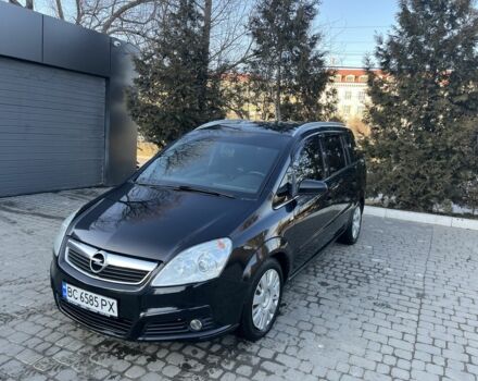 Черный Опель Зафира, объемом двигателя 1.6 л и пробегом 250 тыс. км за 6300 $, фото 2 на Automoto.ua