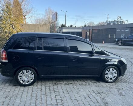 Черный Опель Зафира, объемом двигателя 1.6 л и пробегом 250 тыс. км за 6300 $, фото 11 на Automoto.ua