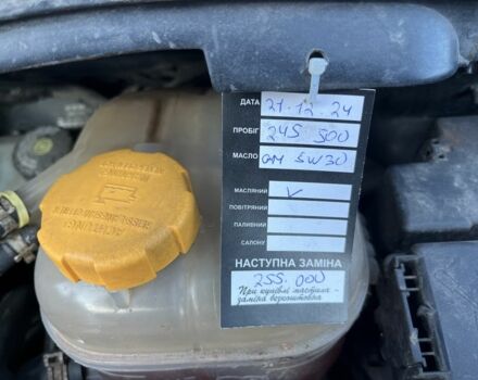 Черный Опель Зафира, объемом двигателя 1.6 л и пробегом 250 тыс. км за 6300 $, фото 9 на Automoto.ua