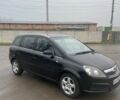 Черный Опель Зафира, объемом двигателя 1.9 л и пробегом 260 тыс. км за 5500 $, фото 1 на Automoto.ua