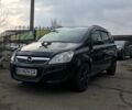Черный Опель Зафира, объемом двигателя 1.9 л и пробегом 185 тыс. км за 7800 $, фото 1 на Automoto.ua