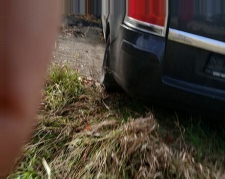 Черный Опель Зафира, объемом двигателя 1.9 л и пробегом 150 тыс. км за 1600 $, фото 1 на Automoto.ua