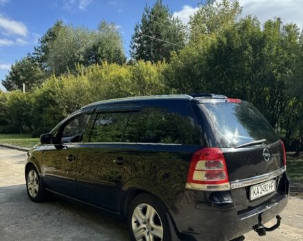 Черный Опель Зафира, объемом двигателя 1.7 л и пробегом 260 тыс. км за 6200 $, фото 2 на Automoto.ua