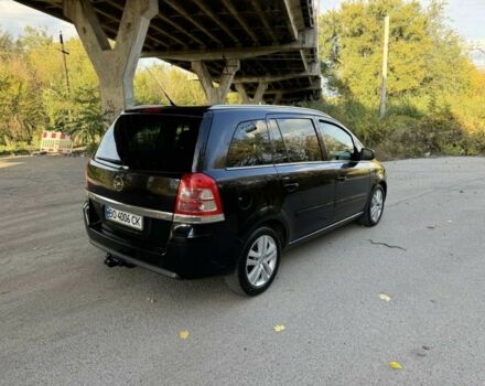 Черный Опель Зафира, объемом двигателя 1.7 л и пробегом 237 тыс. км за 5499 $, фото 4 на Automoto.ua