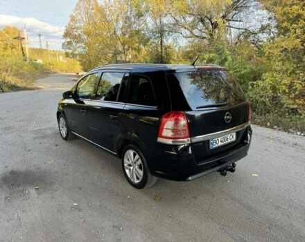 Черный Опель Зафира, объемом двигателя 1.7 л и пробегом 237 тыс. км за 5499 $, фото 2 на Automoto.ua