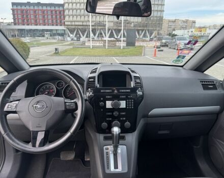 Черный Опель Зафира, объемом двигателя 2.2 л и пробегом 260 тыс. км за 6900 $, фото 6 на Automoto.ua