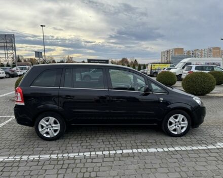 Черный Опель Зафира, объемом двигателя 2.2 л и пробегом 260 тыс. км за 6900 $, фото 1 на Automoto.ua