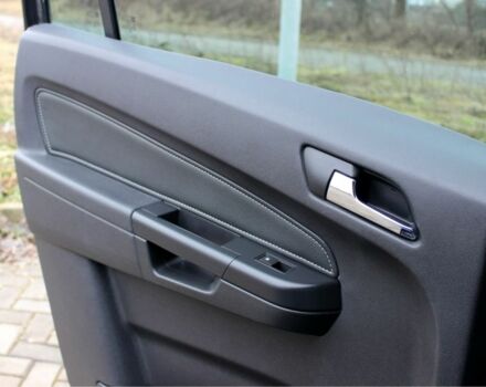 Черный Опель Зафира, объемом двигателя 1.8 л и пробегом 220 тыс. км за 7499 $, фото 12 на Automoto.ua