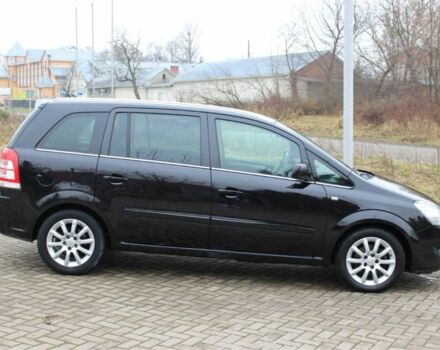 Черный Опель Зафира, объемом двигателя 1.8 л и пробегом 220 тыс. км за 7499 $, фото 7 на Automoto.ua