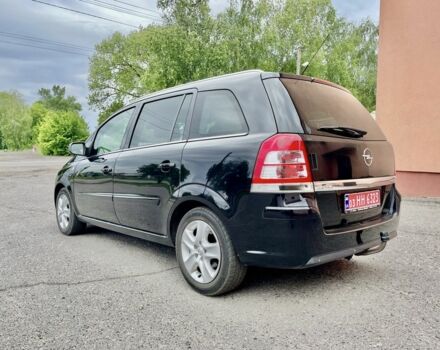 Черный Опель Зафира, объемом двигателя 1.6 л и пробегом 232 тыс. км за 7300 $, фото 4 на Automoto.ua