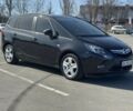 Черный Опель Зафира, объемом двигателя 2 л и пробегом 230 тыс. км за 9200 $, фото 2 на Automoto.ua