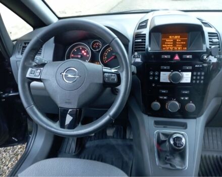 Чорний Опель Зафіра, об'ємом двигуна 0 л та пробігом 266 тис. км за 7800 $, фото 5 на Automoto.ua