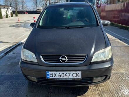 Чорний Опель Зафіра, об'ємом двигуна 2 л та пробігом 377 тис. км за 2899 $, фото 1 на Automoto.ua