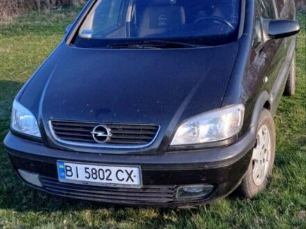 Черный Опель Зафира, объемом двигателя 2 л и пробегом 377 тыс. км за 5000 $, фото 1 на Automoto.ua