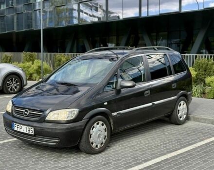 Черный Опель Зафира, объемом двигателя 2 л и пробегом 285 тыс. км за 1600 $, фото 1 на Automoto.ua