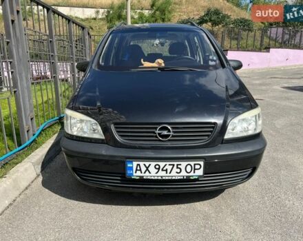 Черный Опель Зафира, объемом двигателя 1.8 л и пробегом 260 тыс. км за 4500 $, фото 1 на Automoto.ua