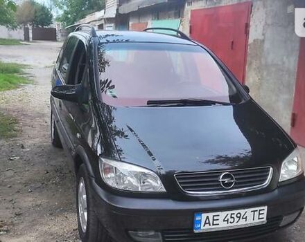 Чорний Опель Зафіра, об'ємом двигуна 1.6 л та пробігом 215 тис. км за 4600 $, фото 1 на Automoto.ua